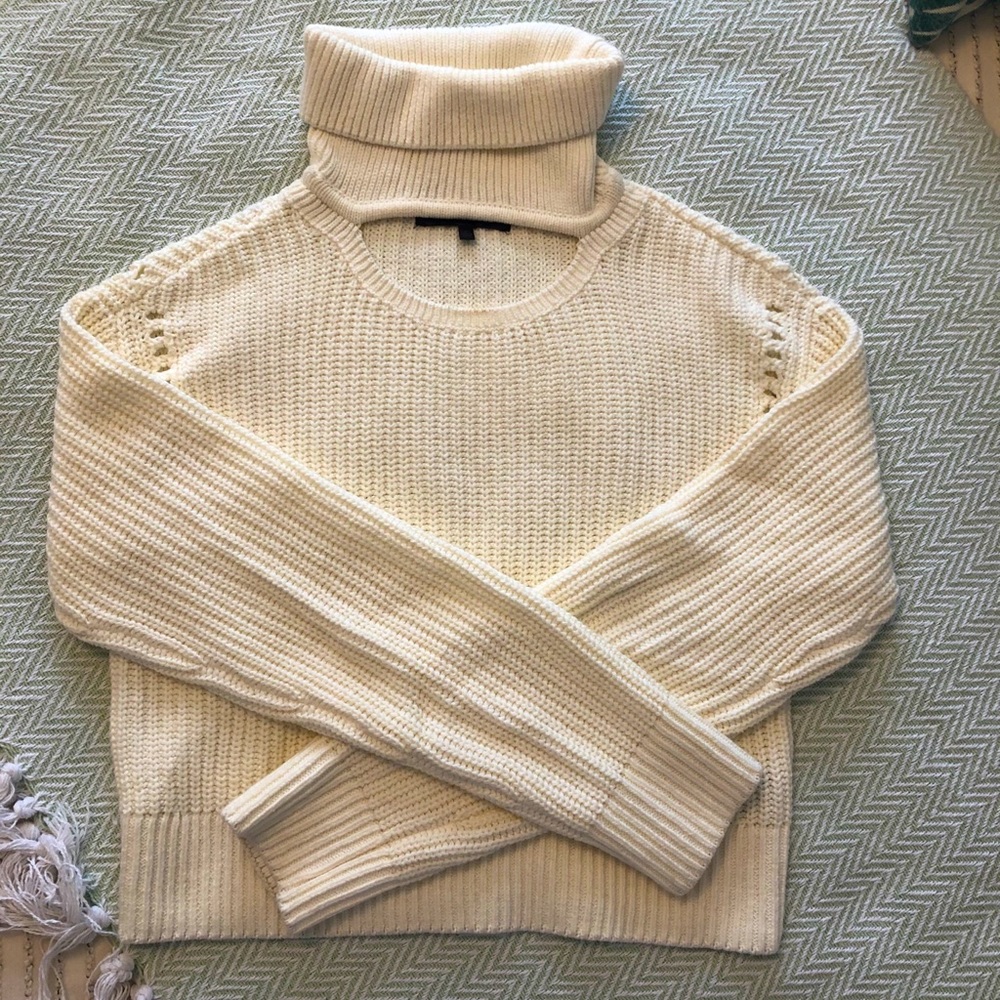 Kendall & Kylie Cropped Knit Sweater